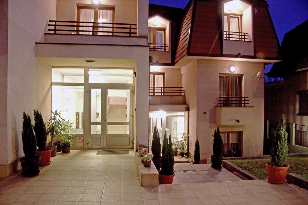 Royal Apartments Semendria Exterior foto