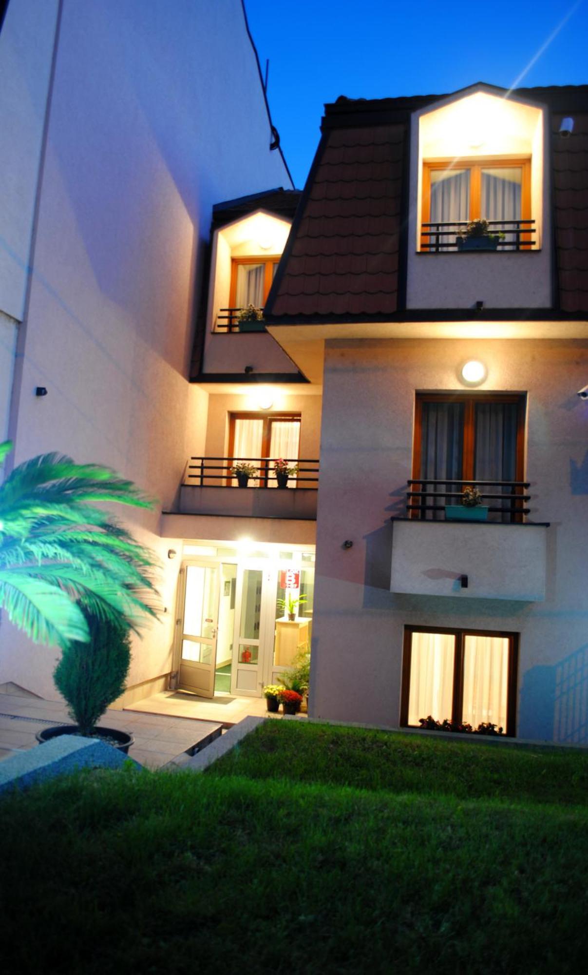 Royal Apartments Semendria Exterior foto